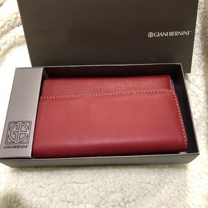Brand New Giani Bernini red leather check wallet